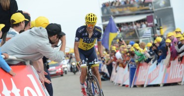 8 de noviembre de 2011, Contador de héroe a villano