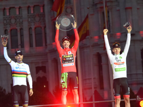 VUELTA A ESPAÑA 2020, CICLISMO EN MALOS TIEMPOS