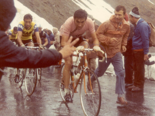 Merckx, el esprinter belga que mutó en caníbal. “Diario italiano” de Merckx