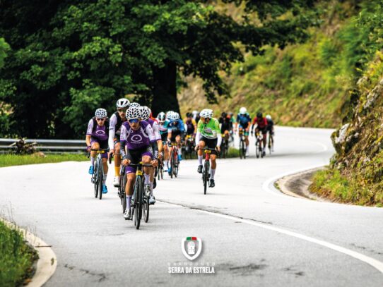 9.ª GRAN FONDO SKYROAD SIERRA ESTRELLA: La serpiente multicolor reptó cerca de las estrellas de Torre